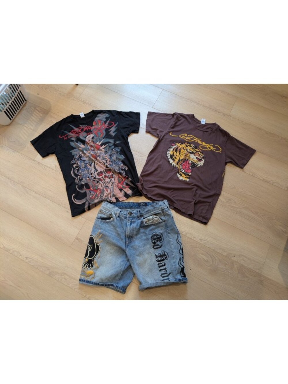 Vintage Ed Hardy Christian Audigier Lot Tiger Skull Graphic Tees Denim Shorts L